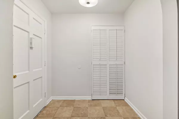 Nashville, TN 37215,3000 Hillsboro Pike #50