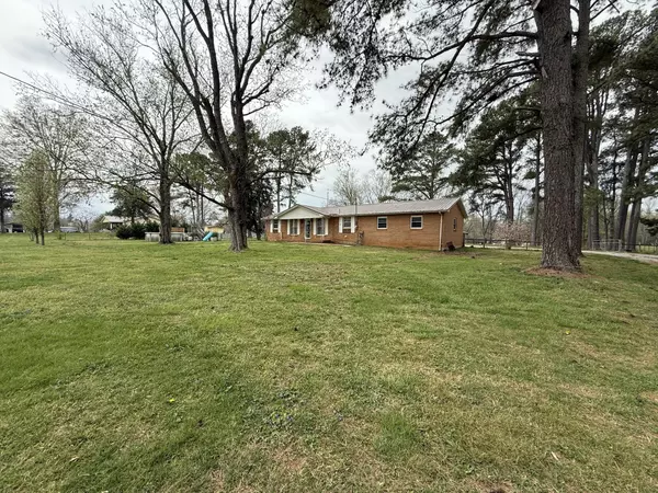 Decherd, TN 37324,619 N Diagonal St
