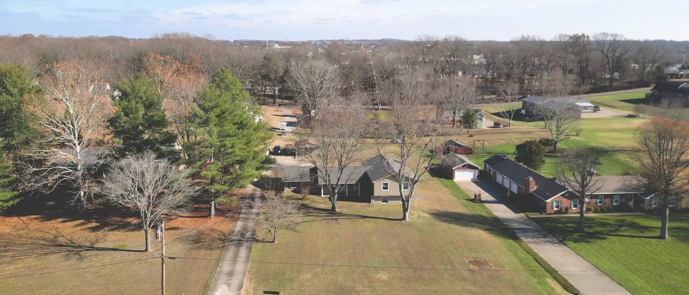 677 Montee Ln, Clarksville, TN 37043