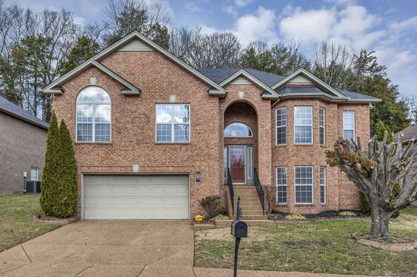 5432 Oak Chase Dr, Antioch, TN 37013