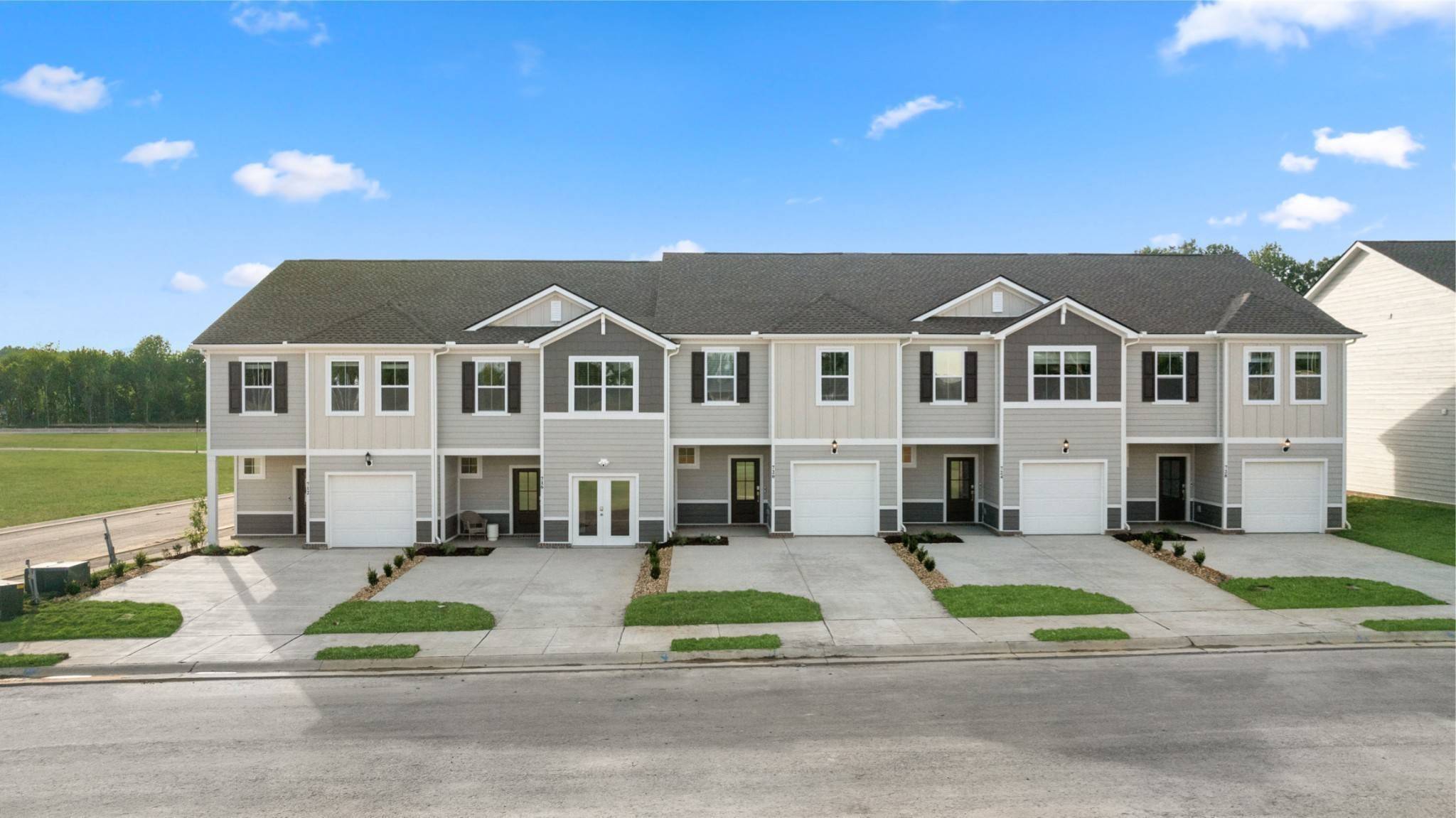 721 Big Bend Court, White House, TN 37188