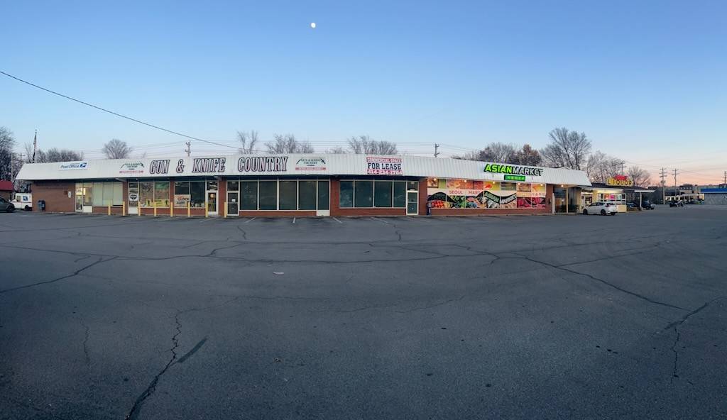 Oak Grove, KY 42262,15148 Fort Campbell Blvd