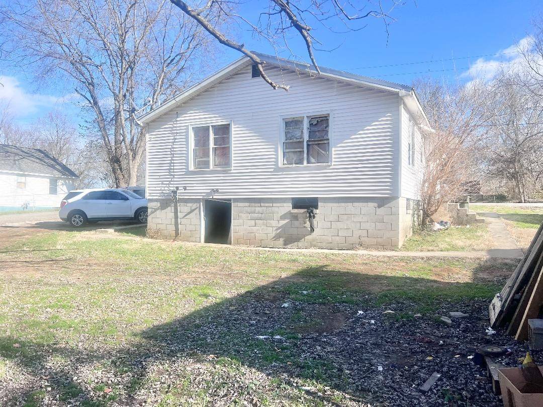 Hopkinsville, KY 42240,147 N McPherson St #N