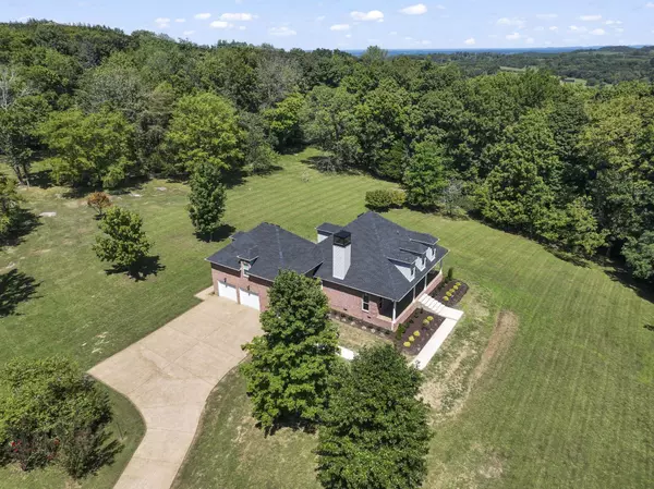 5834 SE Tater Peeler Rd, Lebanon, TN 37090