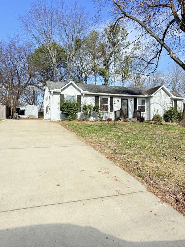 169 Timberlake Dr, Hendersonville, TN 37075