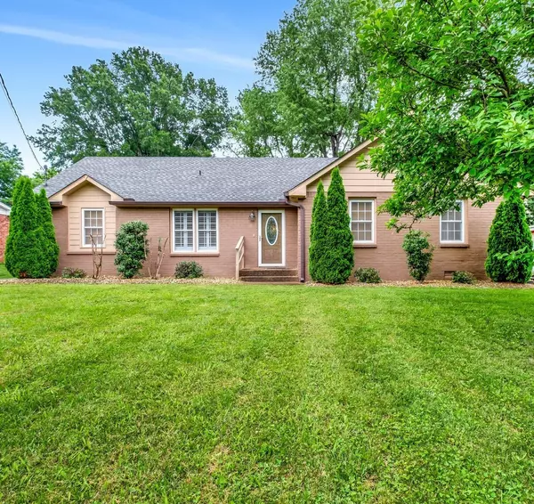 4749 Kennysaw Dr, Old Hickory, TN 37138