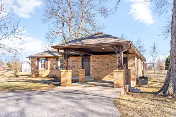 Hopkinsville, KY 42240,1912 Chateaugay Dr