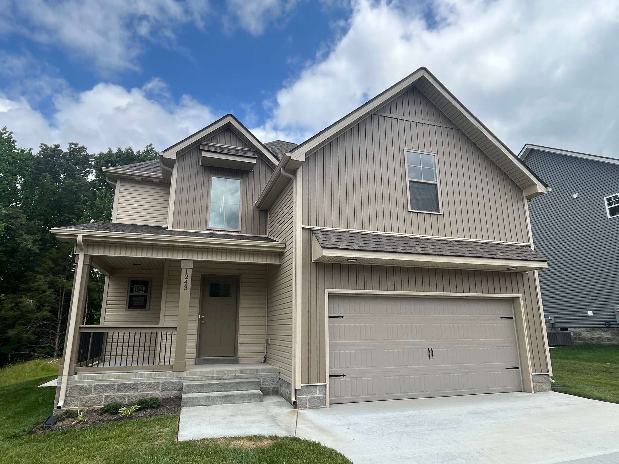 1243 Boulder Pass Rd, Clarksville, TN 37040