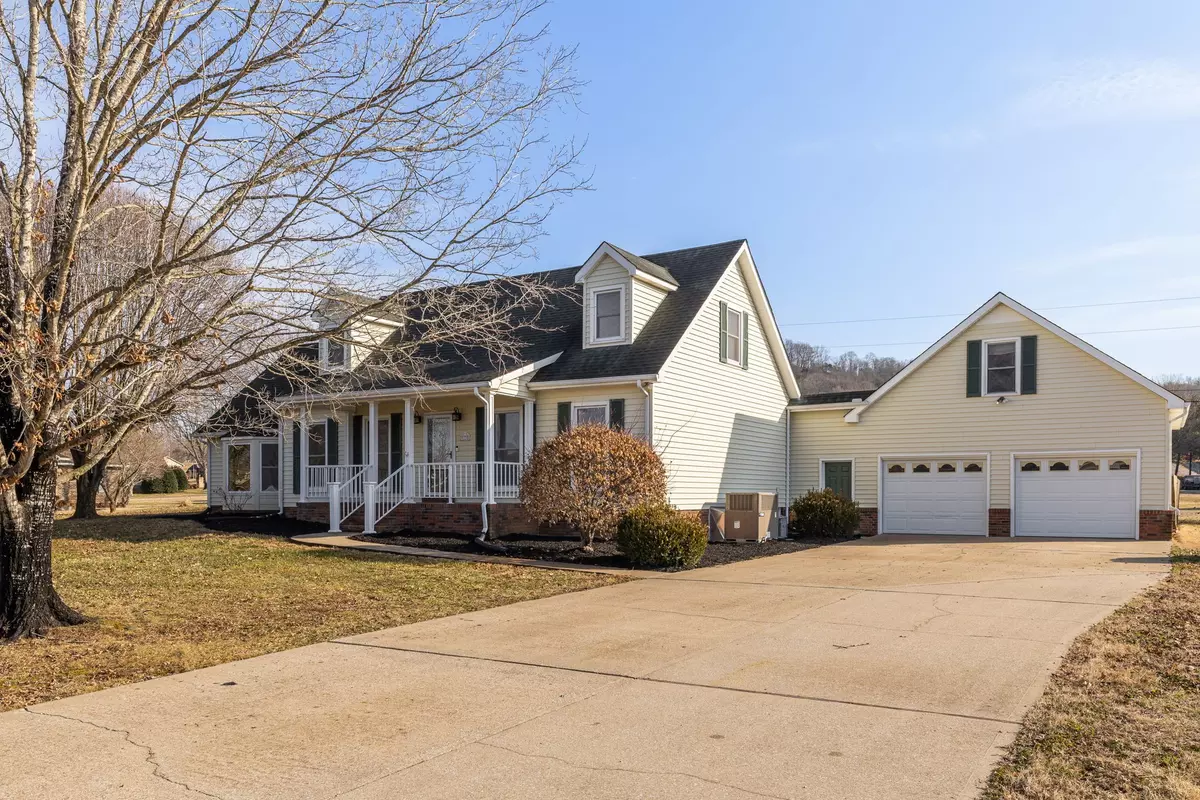 Carthage, TN 37030,23 Oak Hill Ln