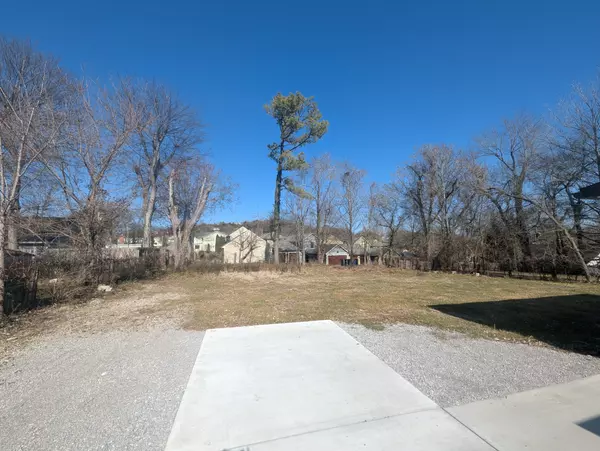 Columbia, TN 38401,614 W 9th St