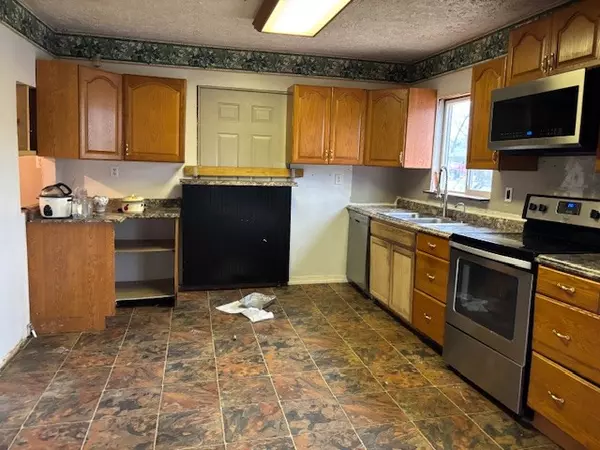 Shelbyville, TN 37160,123 Butler St