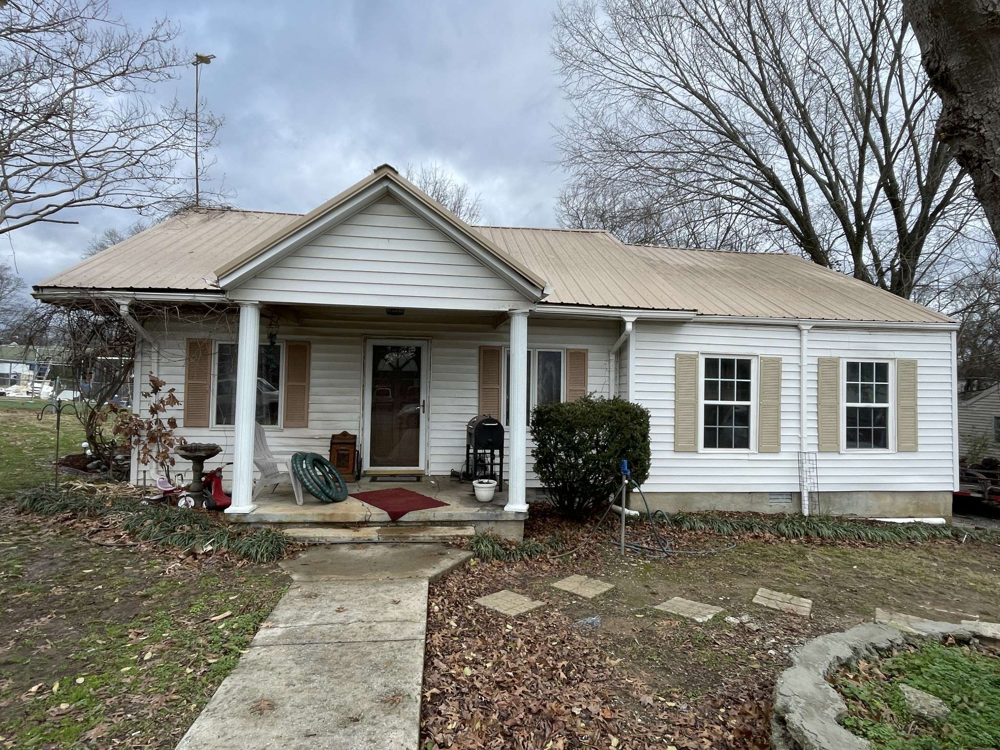123 Butler St,  Shelbyville,  TN 37160