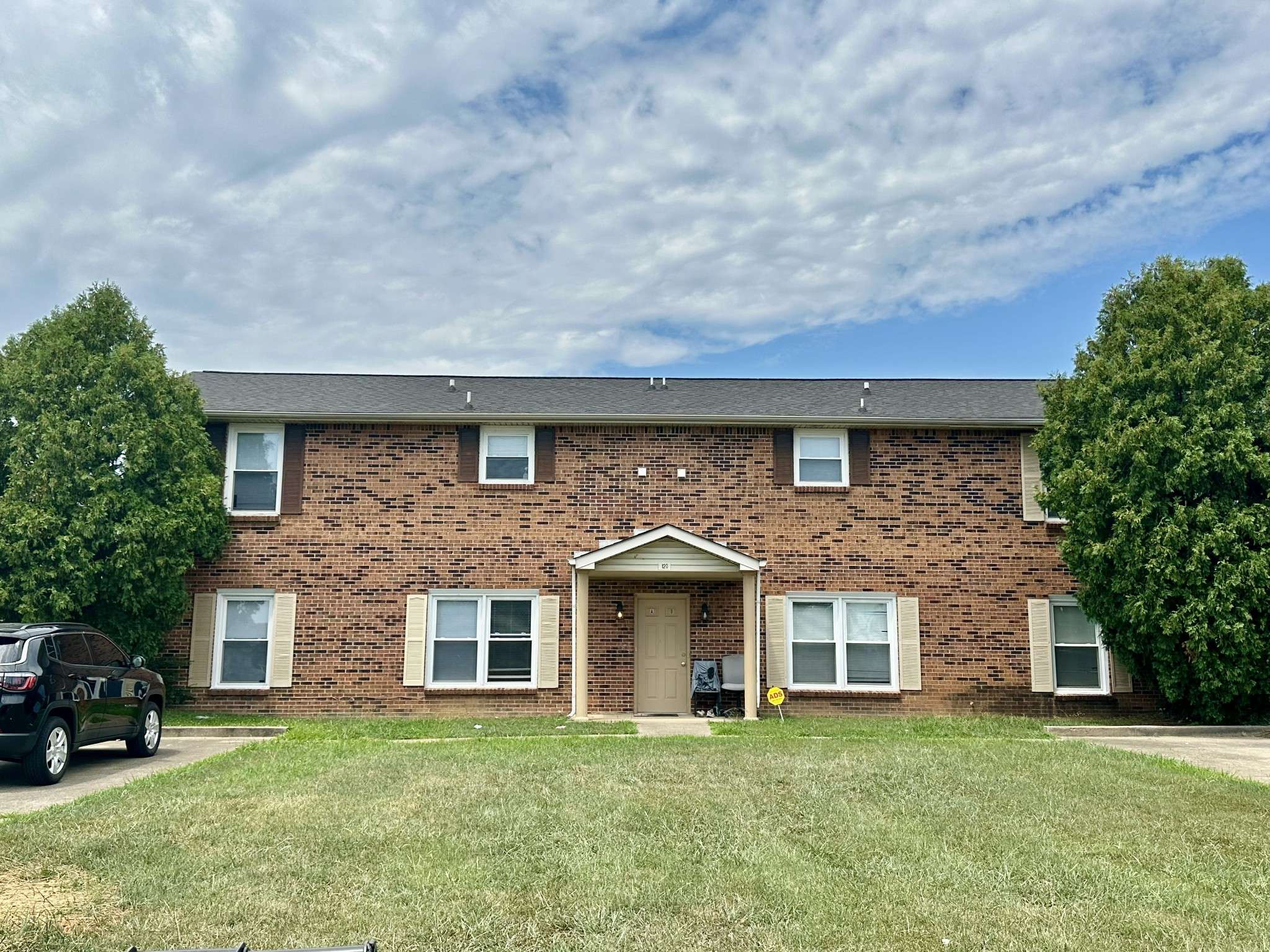 120 Bennett Dr #A, Clarksville, TN 37042