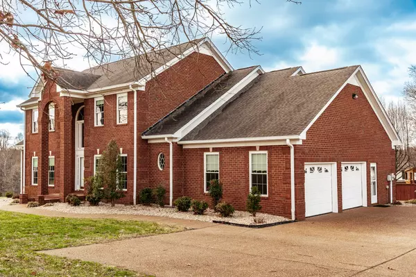 Cottontown, TN 37048,1024 Cherry Springs Dr