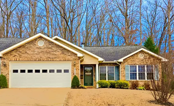 319B Paris Harbor Dr #B, Paris, TN 38242
