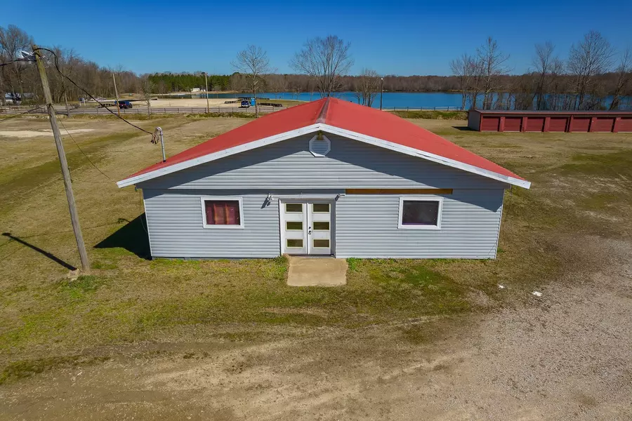 600 E Market St, Bolivar, TN 38008