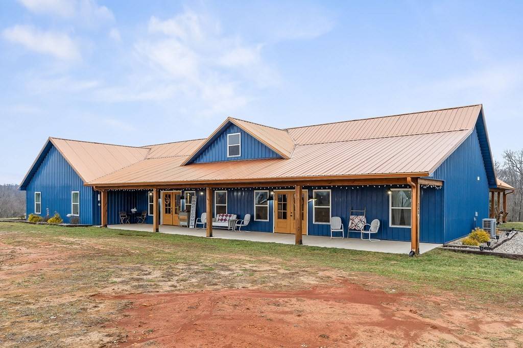 Livingston, TN 38570,240 Bob Ledbetter Rd