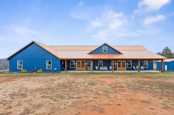 240 Bob Ledbetter Rd, Livingston, TN 38570