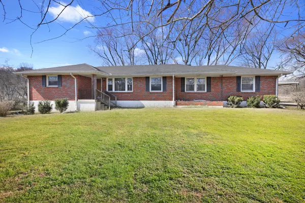 108 Echo Ln,  Goodlettsville,  TN 37072