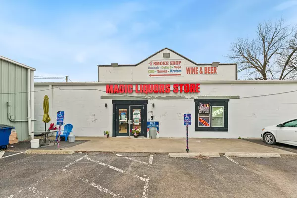 Shelbyville, TN 37160,713 S Cannon Blvd