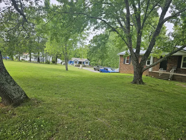 White Bluff, TN 37187,1207 Old Charlotte Rd