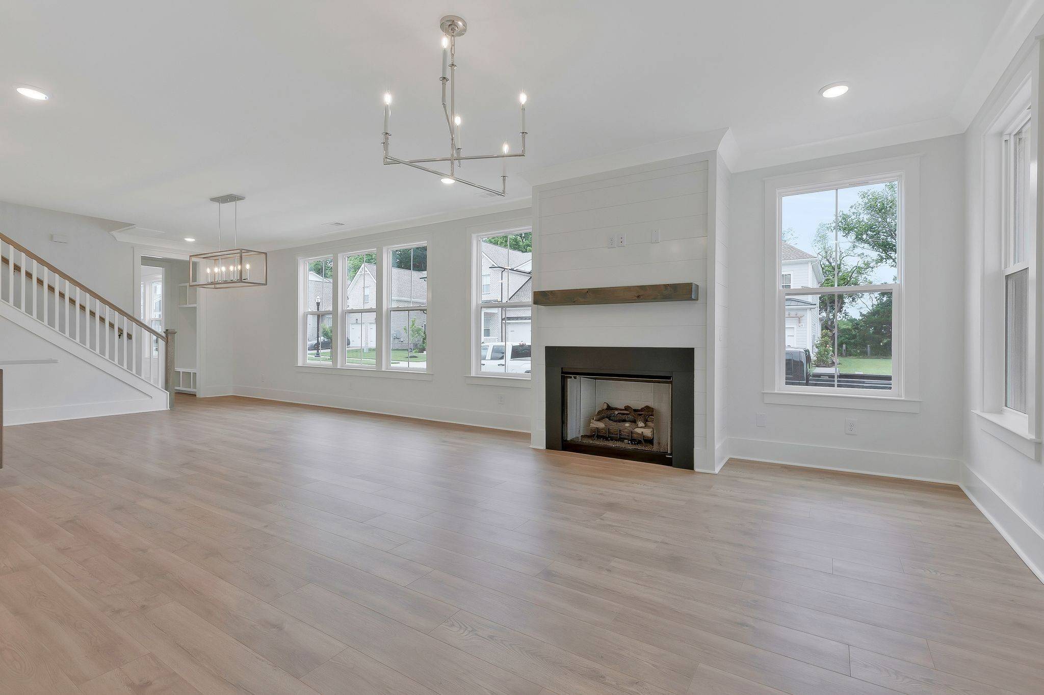927 Braidwood Ln, Franklin, TN 37064