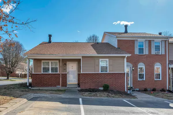 Hendersonville, TN 37075,430 Walton Ferry Rd #807