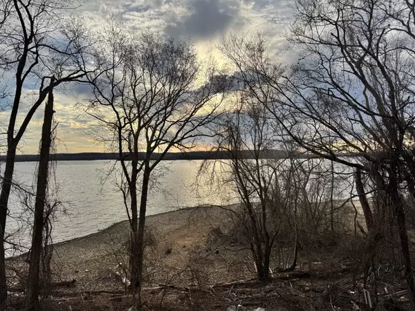 Waverly, TN 37185,0 Lakefront Dr