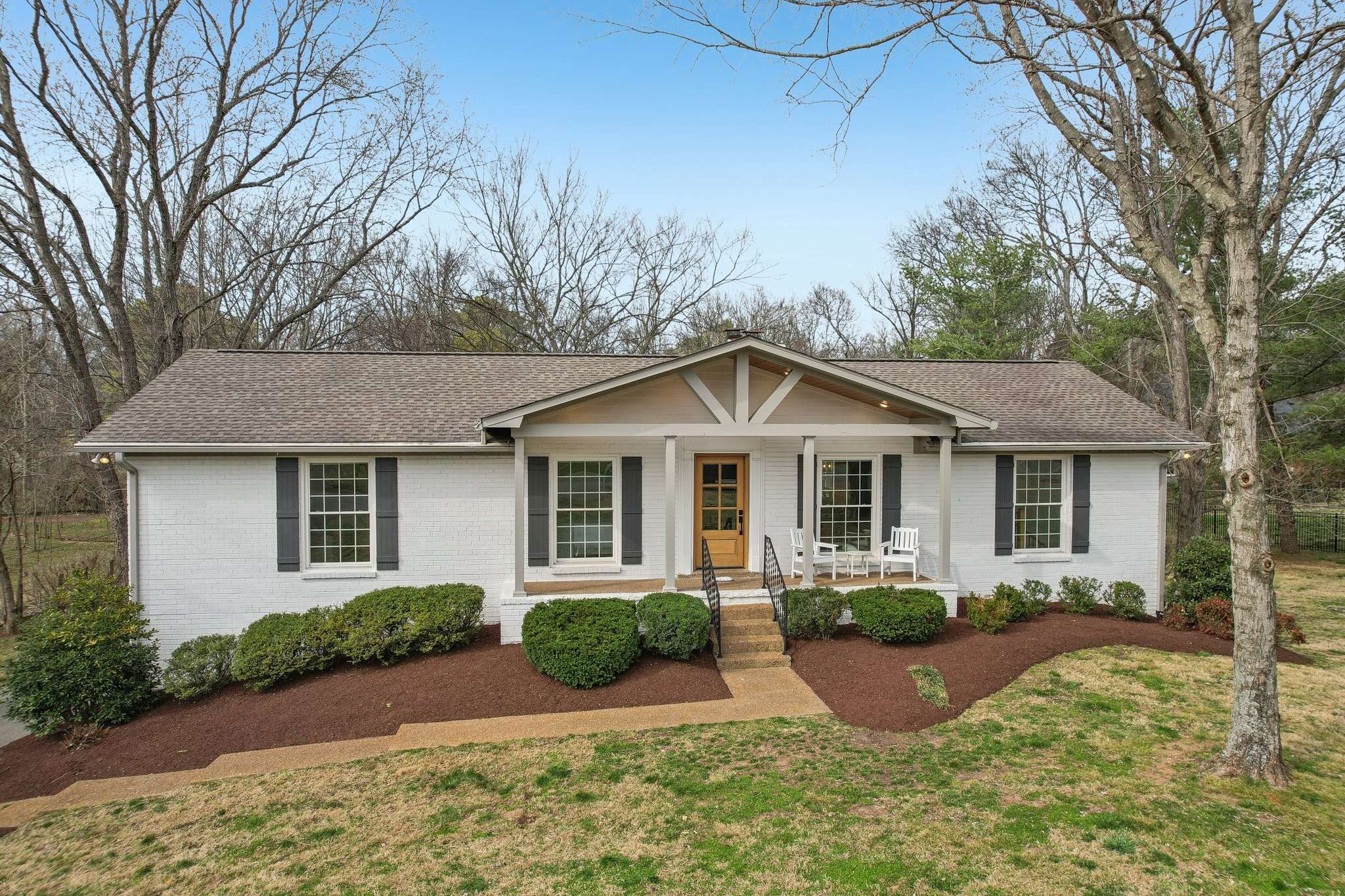 8208 Spring Valley Dr,  Brentwood,  TN 37027