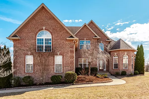 1032 Carrs Creek Blvd,  Greenbrier,  TN 37073