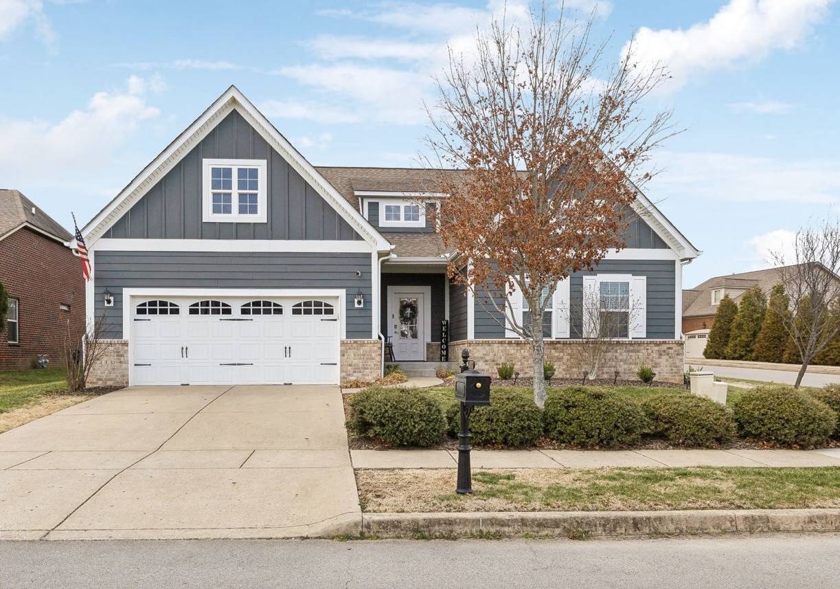 2617 Paddock Park Dr, Thompsons Station, TN 37179