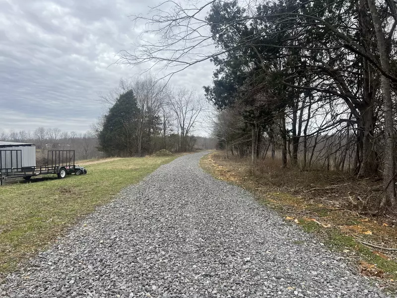 9155 Fox Hill Rd, Baxter, TN 38544