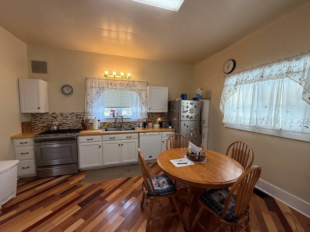 Hopkinsville, KY 42240,2204 S Virginia St