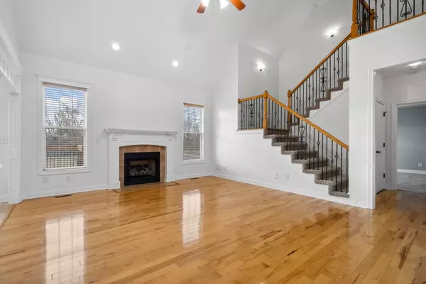 Adams, TN 37010,1105 Drakes Cove Rd #N