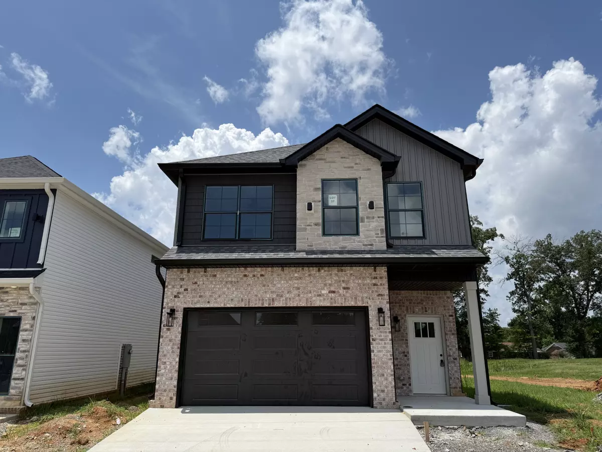 Clarksville, TN 37043,37 Charleston Cove