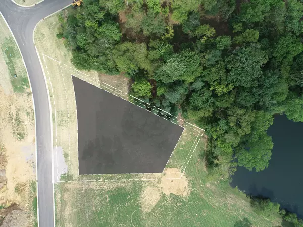 8405 Six String Dr, College Grove, TN 37046