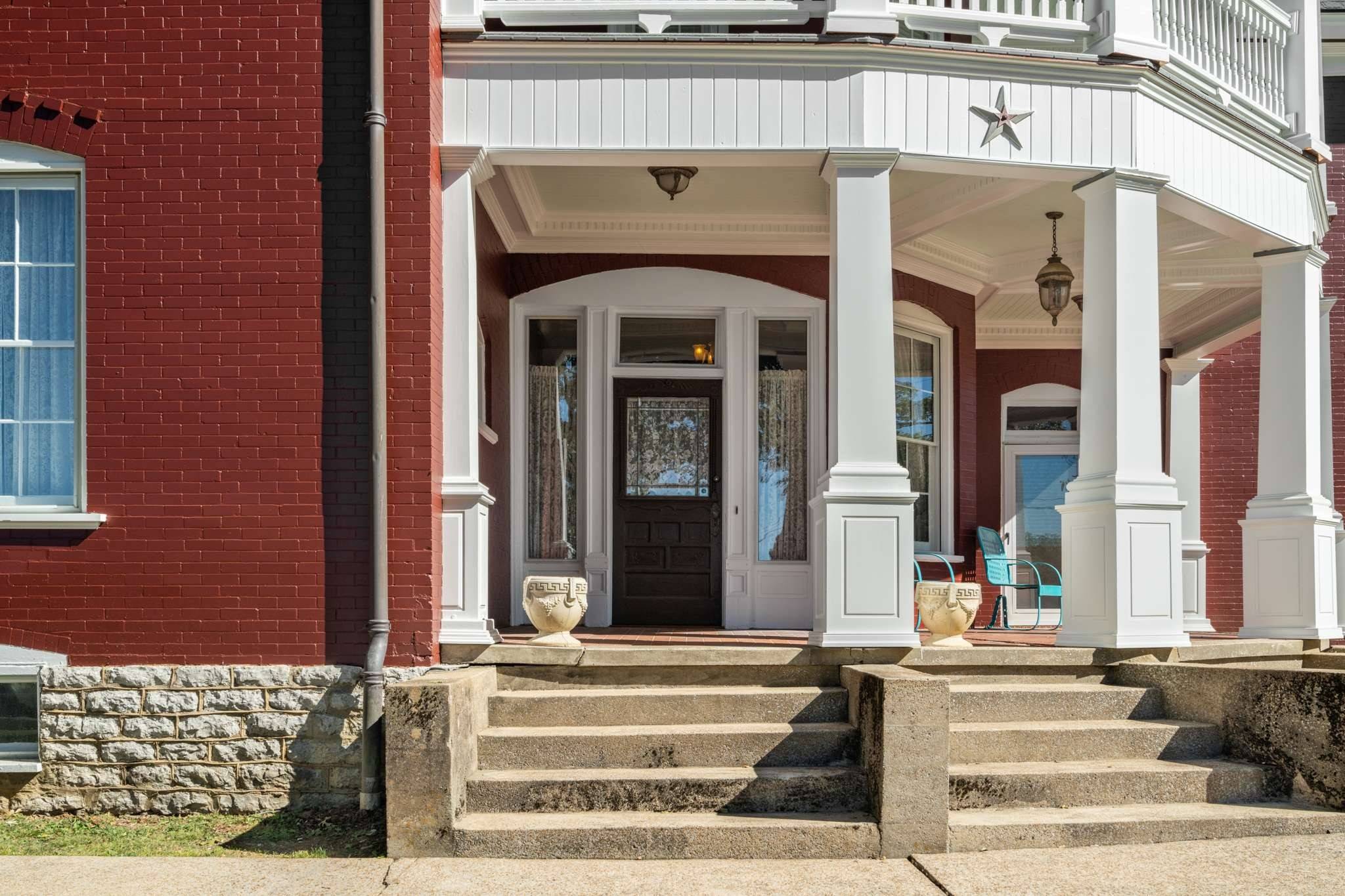 Lewisburg, TN 37091,319 E Hill Ave