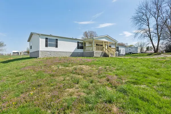 Lafayette, TN 37083,187 Polston Ave