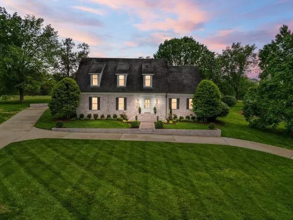 339 Riverbend Country Club Road, Shelbyville, TN 37160