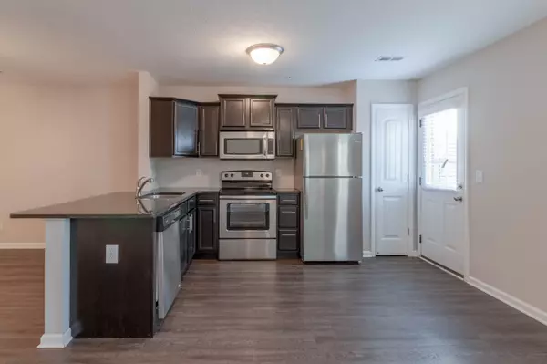 Clarksville, TN 37043,121 MELBOURNE DR #G