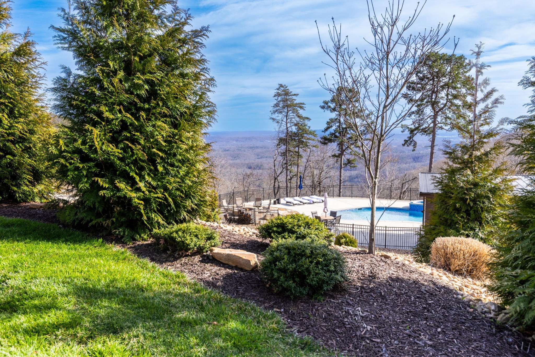 Signal Mountain, TN 37377,8008 Mountain Laurel Trail
