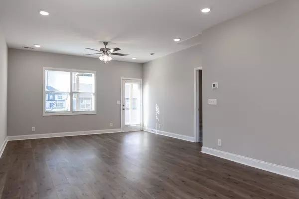 Clarksville, TN 37042,302 Elwell Rd