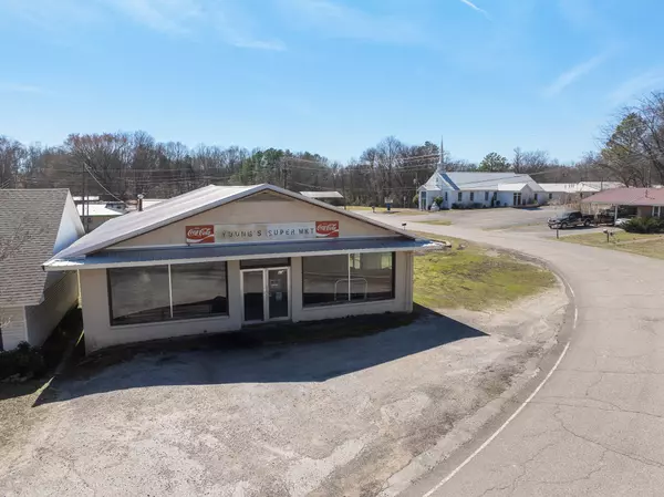 Parsons, TN 38363,1213 Perryville Rd