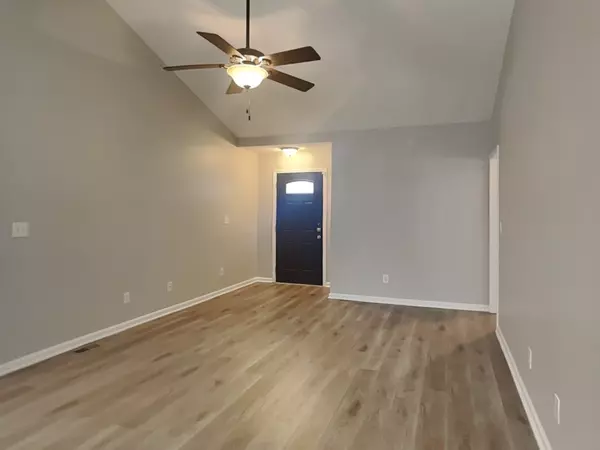 Clarksville, TN 37042,232 Grassmire Dr