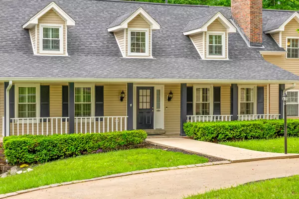 Clarksville, TN 37043,815 Shady Bluff Trl