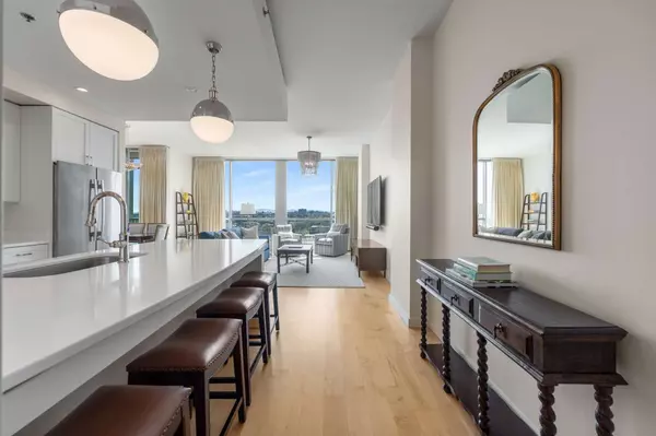 Nashville, TN 37212,900 20th Ave #S #1410