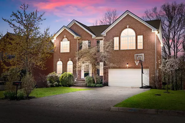 130 Coarsey Blvd, Hendersonville, TN 37075