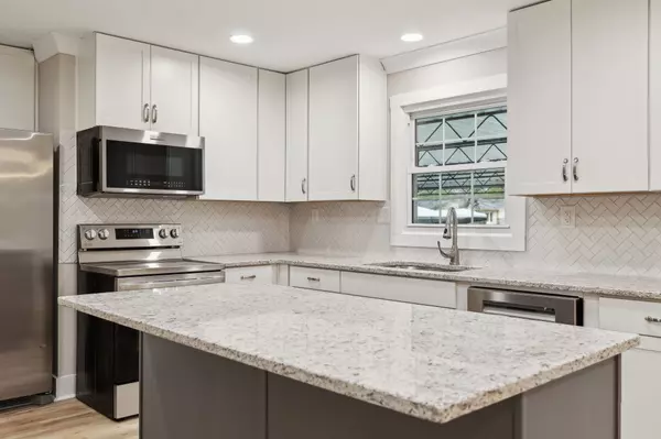 Mount Pleasant, TN 38474,611 Circle Dr