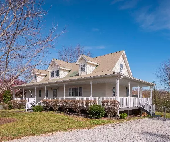 412 Rock Station Rd, Rock Island, TN 38581