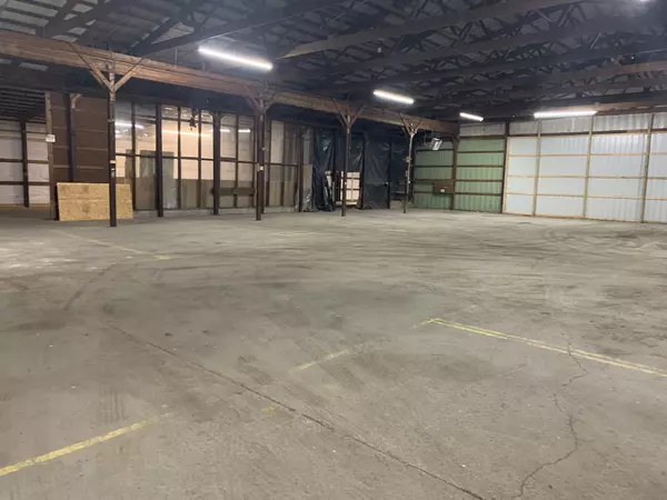 Gallatin, TN 37066,585B Council Ave N